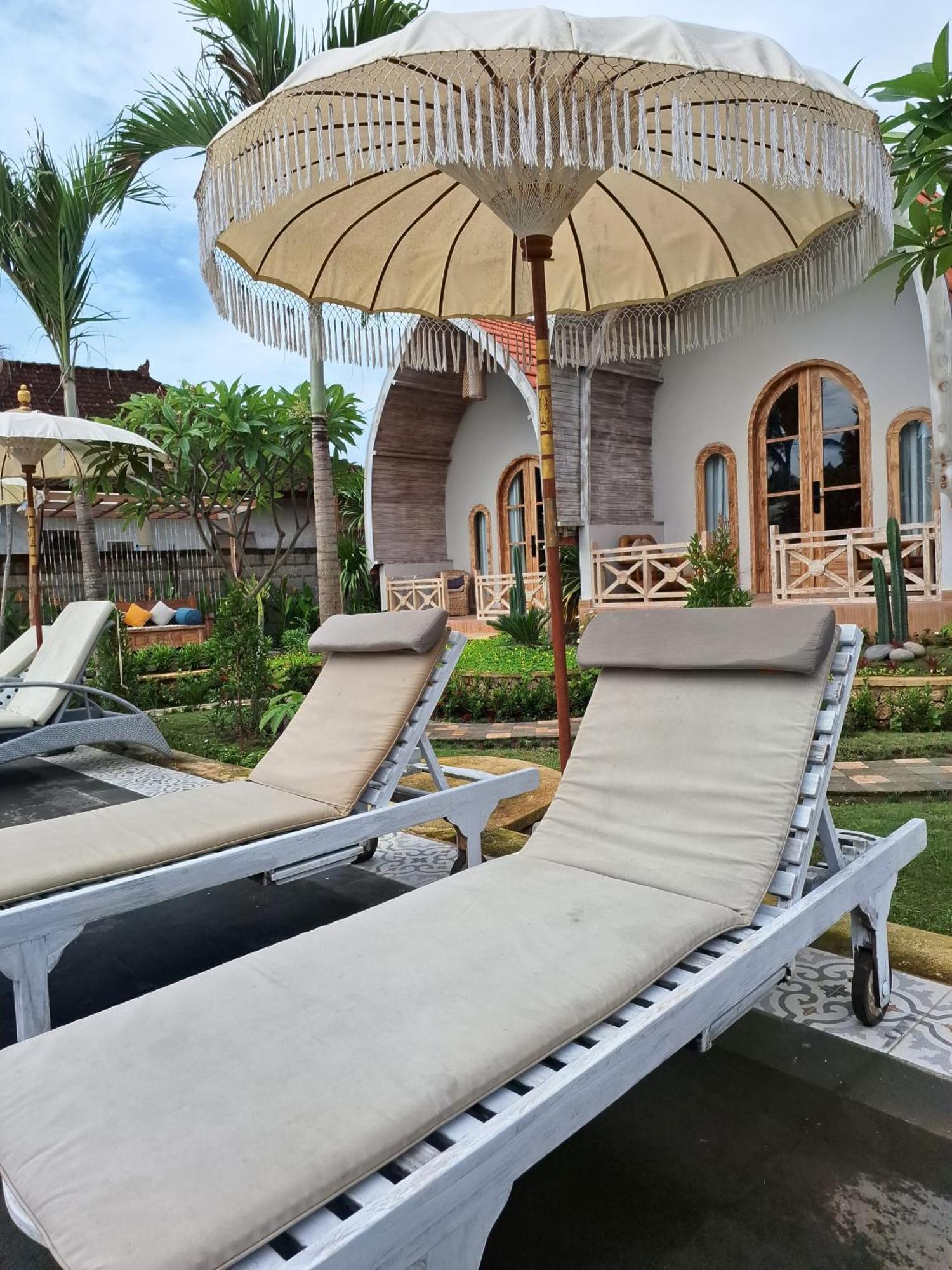 Grand Daghan Cottage Batununggul Exterior photo